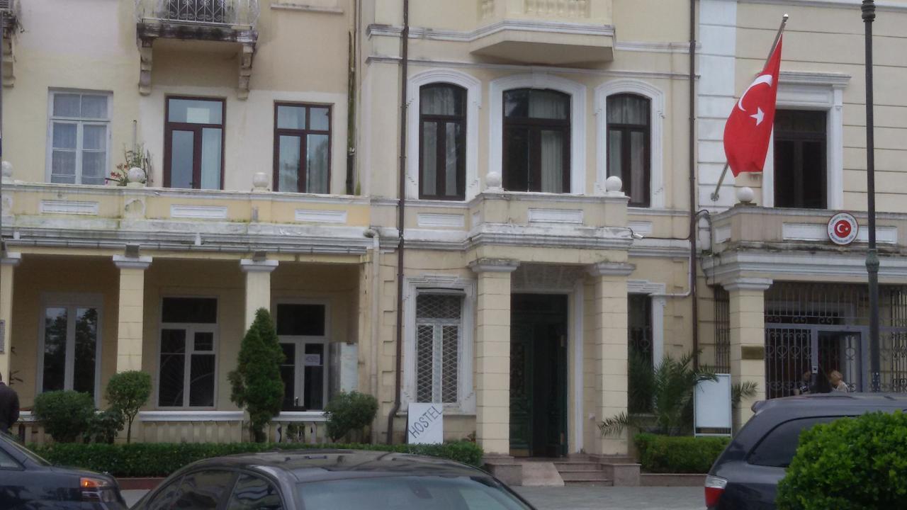 Mar Nero Hostel Batumi Exterior photo